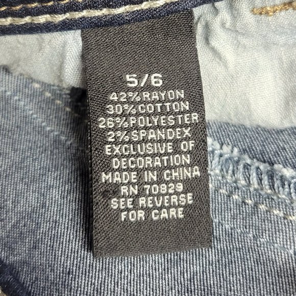 Rue21 Dark Blue Woman's Denim Shorts Size 5/6 NWOT - Picture 6 of 7